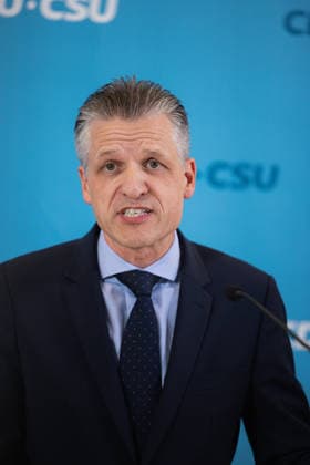 Press Statement by the CDU CSU Parliamentary Group in the Bundestag, Berlin, Germany, September 22, 2026. CDU CSU Parliamentary Group Chair Thorsten Frei speaks to the press and journalists on the parliamentary group level of the Bundestag.