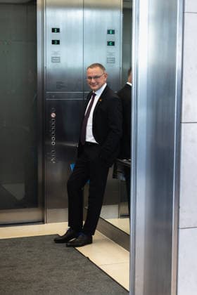 Tino Chrupalla at the German Bundestag in Berlin on September 22, 2026; Tino Chrupalla, AfD caucus chair, in the elevator on the caucus level