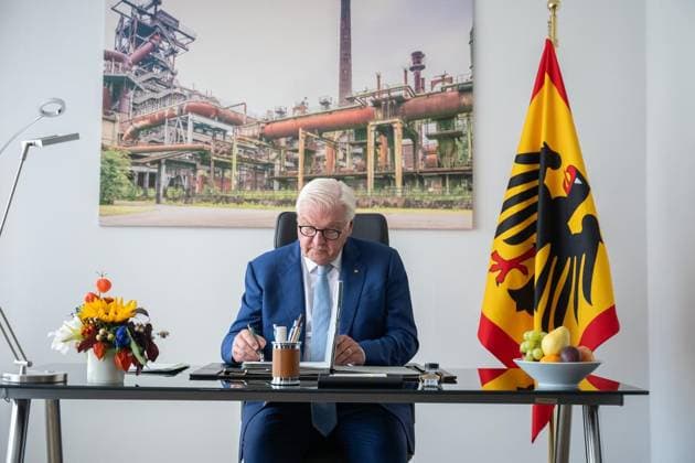 Federal President Frank Walter Steinmeier is relocating his official residence to Hattingen for three days ** FOR EDITORIAL USE ONLY ** EDITORIAL USE ONLY ** p Federal President Frank Walter Steinmeier is relocating his official residence to North Rhine Copyright: KaixKitschenberg doc87pokwroketxih45bhc ,EDITORIAL USE ONLY Copyright: KaixKitschenberg