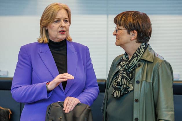 Statement by Baerbel Bas (SPD), Federal Minister of Labor and Social Affairs, at an SPD parliamentary group meeting on September 22, 2029, in Berlin, Germany, at the Reichstag
