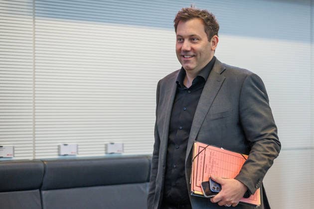 Statement by Lars Klingbeil, SPD, Federal Minister of Finance, at an SPD parliamentary group meeting on September 22, 2029, in Berlin, Berlin, Berlin, Germany, Reichstag