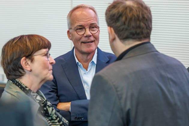Statement by Matthias Miersch, SPD Chair, and Lars Klingbeil, SPD, Federal Minister of Finance, at an SPD parliamentary group meeting on September 22, 2029, in Berlin, Berlin, Berlin, Germany, at the Reichstag