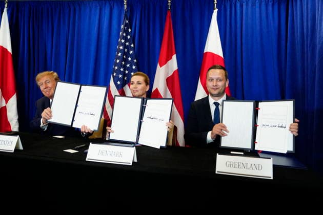 U.S., Denmark, Greenland: Prime Minister Mette Frederiksen, Greenland’s head of government Jens Frederik Nielsen, and U.S. President Donald Trump during the signing ceremony at the UN building in New York on Tuesday, September 22, 2026. Photo by Mads Claus Rasmussen, Scanpix 2026, New York, Denmark  Copyright: MadsxClausxRasmussenx spdk20260922-174649-L