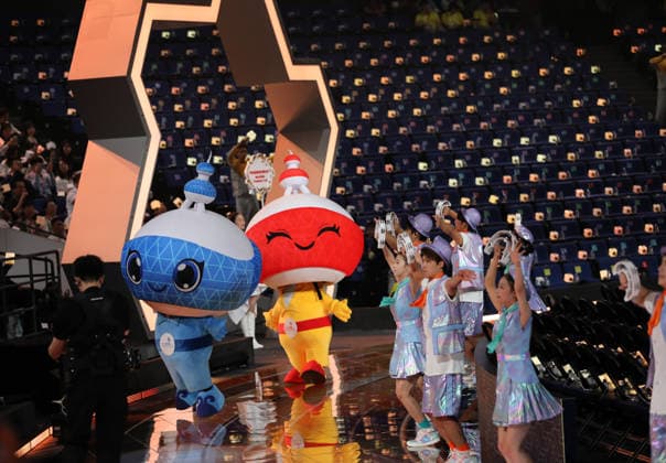 (260922) -- SHANGHAI, Sept. 22, 2026 -- Nengneng and Qiaoqiao, mascots of the 48th WorldSkills Competition, are pictured during the opening ceremony of the 48th WorldSkills Competition in east China s Shanghai, Sept. 22, 2026. The 48th WorldSkills Competition opened in Shanghai on Tuesday evening, with 1,385 competitors from 68 countries and regions vying in 64 skill events. ) CHINA-SHANGHAI-WORLDSKILLS COMPETITION-OPENING CEREMONY (CN) FangxZhe 