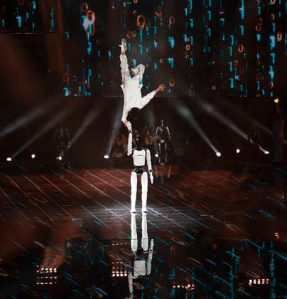 (260922) -- SHANGHAI, Sept. 22, 2026 -- An actor and a robot perform during the opening ceremony of the 48th WorldSkills Competition in east China s Shanghai, Sept. 22, 2026. The 48th WorldSkills Competition opened in Shanghai on Tuesday evening, with 1,385 competitors from 68 countries and regions vying in 64 skill events. ) CHINA-SHANGHAI-WORLDSKILLS COMPETITION-OPENING CEREMONY (CN) DingxHaitao 
