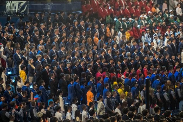 WorldSkills kicked off with an elaborately staged show in the Chinese metropolis of Shanghai. At the Mercedes-Benz Arena on the former Expo grounds, the 36 German participants made their entrance alongside delegations from around the world. Over the next four days of competition, these young skilled wor
