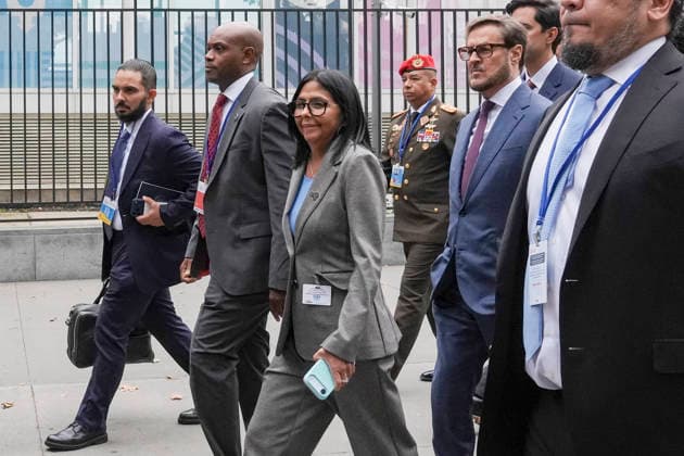 Venezuela s acting president, Delcy RodrIguez (c), leaves the 81st United Nations General Assembly in New York, United States, 22 September 2026. UN General Assembly in New York !ACHTUNG: NUR REDAKTIONELLE NUTZUNG!  Copyright: xÁngelxColmenaresx AME9637 20260922-55021473882_1