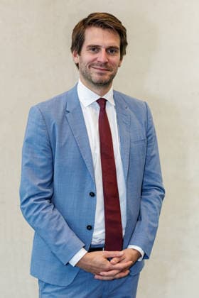 September 22, 2026, Mönchengladbach, North Rhine-Westphalia: State Secretary Paul Höller in discussion with rep