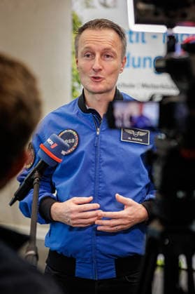September 22, 2026, Mönchengladbach: ESA astronaut Dr. Matthias Maurer in discussion with representatives of t
