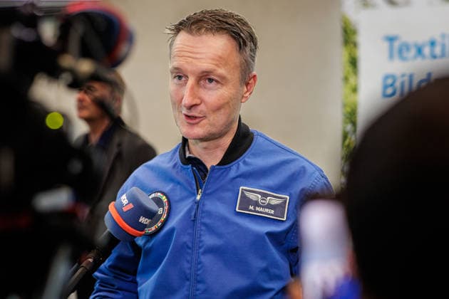September 22, 2026, Mönchengladbach: ESA astronaut Dr. Matthias Maurer in discussion with representatives of t