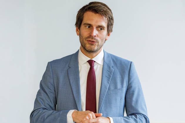 September 22, 2026, Mönchengladbach, North Rhine-Westphalia: State Secretary Paul Höller in discussion with rep