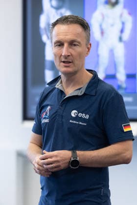 September 22, 2026, Mönchengladbach: ESA astronaut Dr. Matthias Maurer in discussion with representatives of N
