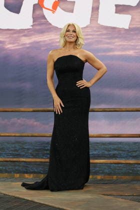 . 22 09 2026. London, United Kingdom. Hannah Waddingham, arriving for the world premiere of Digger at the Royal Film Performance in London.  xStephenxLockx xi-Imagesx IIM-27022-0011
