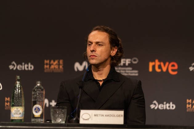74th San Sebastian International Film Festival SAN SEBASTIAN, SPAIN - SEPTEMBER 22: Turkish actor Metin Akdulger attends the press conference after premiere of the Turkish film Artakalan in San Sebastian of Spain on September 22, 2026. The film Artakalan , written and directed by Yesim Ustaoglu is in selected for the festival s official program. Javi Julio Anadolu San Sebastian Spain. Editorial use only. Please get in touch for any other usage.  Copyright: x2026xAnadoluxJavixJuliox