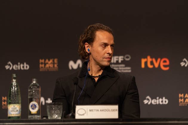 74th San Sebastian International Film Festival SAN SEBASTIAN, SPAIN - SEPTEMBER 22: Turkish actor Metin Akdulger attends the press conference after premiere of the Turkish film Artakalan in San Sebastian of Spain on September 22, 2026. The film Artakalan , written and directed by Yesim Ustaoglu is in selected for the festival s official program. Javi Julio Anadolu San Sebastian Spain. Editorial use only. Please get in touch for any other usage.  Copyright: x2026xAnadoluxJavixJuliox
