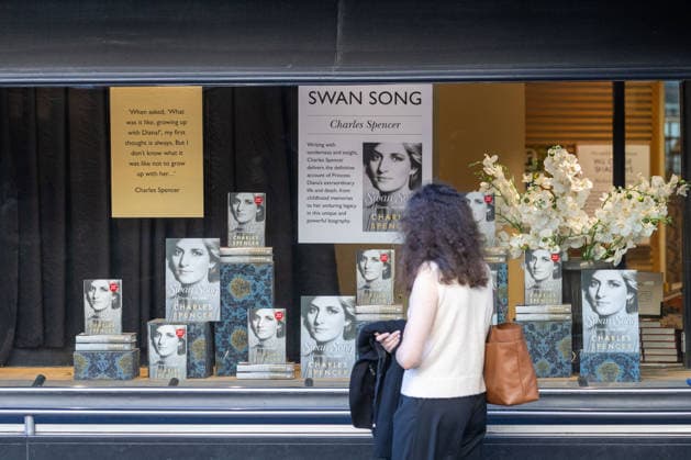 September 22, 2026, London, England, United Kingdom: Copies of Earl Spencer s book Ã¢â‚¬oeSwan Song: Diana, My SisterÃ¢â‚¬Â at Waterstones Piccadilly in London, as it goes on sale to the public for the first time. London United Kingdom - ZUMAs262 20260922_zip_s262_020 Copyright: xTayfunxSalcix