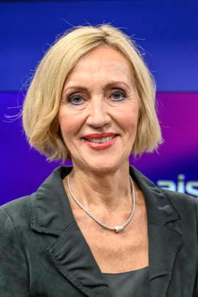 Pictured, from left: Petra Gerster, host and author, GER, Berlin, studio, guest on Maischberger, political talk show, TV, program, with host Sandra Maischberger, Das Erste, from Studio 20 in Adlershof, September 22, 2026, Copyright: HMBxMedia UwexKoch