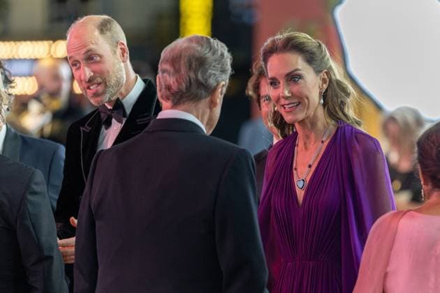 September 22, 2026, London, United Kingdom: Catherine Princess of Wales speaks to the cast member John Goodman at the Global Film Premiere of Digger, in Leicester Square, London.Cast and guests and members of the Royal Family attend the Global Film Premiere of Digger, in Leicester Square, London London United Kingdom  - ZUMAs197 20260922_aaa_s197_141 Copyright: xPhilxLewisx