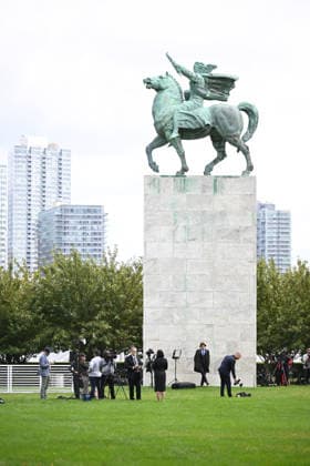 81st United Nations General Assembly NEW YORK, UNITED STATES - SEPTEMBER 22: A view of the Peace Monument at United Nations Headquarters as press members cover the 81st United Nations General Assembly, in New York, United States on September 22, 2026. Mehmet Ali Ozcan Anadolu New York United States. Editorial use only. Please get in touch for any other usage.  Copyright: x2026xAnadoluxMehmetxAlixOzcanx