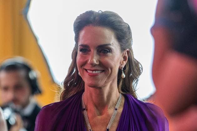 September 22, 2026, London, United Kingdom: Catherine Princess of Wales speaks to the cast at the Global Film Premiere of Digger, in Leicester Square, London.Cast and guests and members of the Royal Family attend the Global Film Premiere of Digger, in Leicester Square, London London United Kingdom - ZUMAs197 20260922_aaa_s197_136 Copyright: xPhilxLewisx
