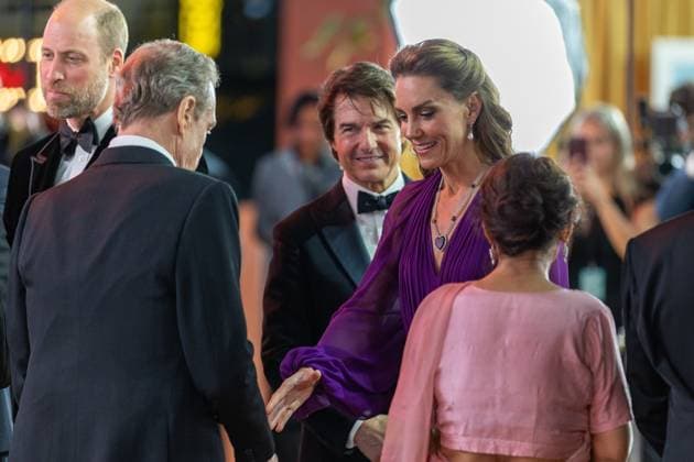 September 22, 2026, London, United Kingdom: Catherine Princess of Wales speaks to the cast member John Goodman at the Global Film Premiere of Digger, in Leicester Square, London.Cast and guests and members of the Royal Family attend the Global Film Premiere of Digger, in Leicester Square, London London United Kingdom - ZUMAs197 20260922_aaa_s197_128 Copyright: xPhilxLewisx