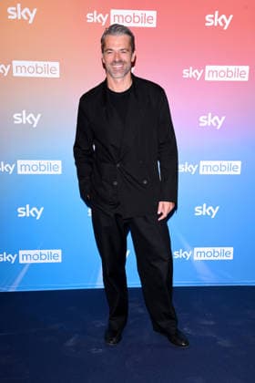 IPA88842824 - Milan, Evening Event to Launch the New Sky Mobile - Luca Argentero  Copyright: xAlbertoxTerenghix xComi Terenghix IPA88842824