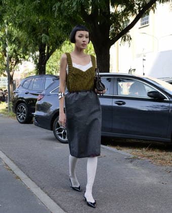 IPA88843204 - Milan, Milan Women s Fashion Week: Spring Summer 2026 2027 - Women s Fashion, Spring Summer 2026–2027, Prada fashion show - Pictured: Guest  Copyright: xLucaxPontix xLucaPonti IpaAgencyx IPA88843204