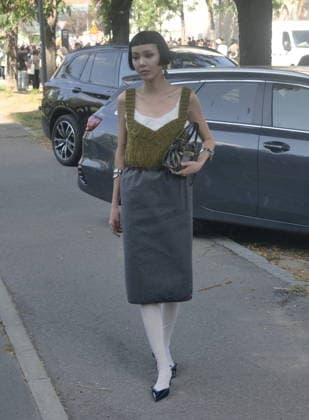 IPA88843250 - Milan, Milan Women s Fashion Week: Spring Summer 2026 2027 - Women s Fashion, Spring Summer 2026–2027, Prada Fashion Show - Pictured: Guest  Copyright: xLucaxPontix xLucaPonti IpaAgencyx IPA88843250
