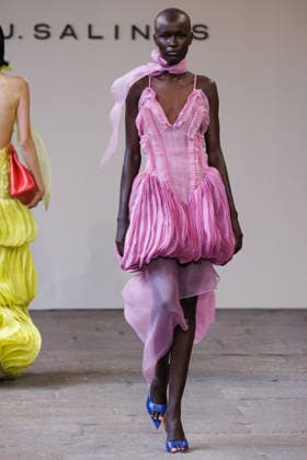 IPA88842539 - Milan, Milan Women™s Fashion Week Spring Summer 2027 - Women™s Fashion, Spring Summer 2027 - J. Salinas fashion show - runway - pictured: Model.  Copyright: xCinziaxCamelax xx IPA88842539