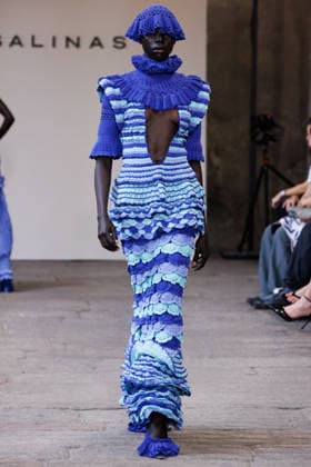 IPA88843119 - Milan, Milan Women™s Fashion Week Spring Summer 2027 - Women™s Fashion, Spring Summer 2027 - J. Salinas fashion show - runway - pictured: Model.  Copyright: xCinziaxCamelax xx IPA88843119