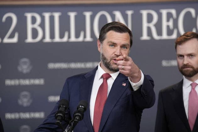 September 22, 2026, Washington, District Of Columbia, USA: United States Vice President JD Vance holds a press conference in the South Court Auditorium in the Eisenhower Executive Office Building on the White House Campus in Washington, DC, USA, on September 22, 2026 Washington USA - ZUMAs152 20260922_faa_s152_344 Copyright: xYurixGripasx-xPoolxviaxCNPx