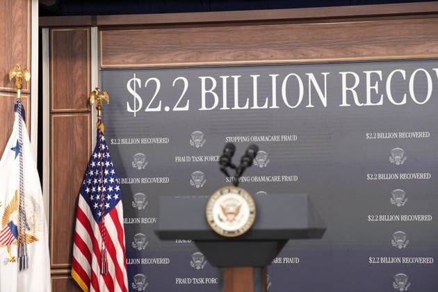 September 22, 2026, Washington, District Of Columbia, USA: United States Vice President JD Vance arrives to hold a press conference in the South Court Auditorium in the Eisenhower Executive Office Building on the White House Campus in Washington, DC, USA, on September 22, 2026 Washington USA - ZUMAs152 20260922_faa_s152_343 Copyright: xYurixGripasx-xPoolxviaxCNPx