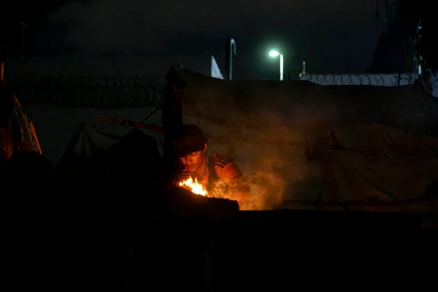 The Government Reinforces the Border in Ceuta Amid Calls for Another Mass Entry A migrant on Trampolín Beach, September 22, 2026, in Ceuta, Spain. As of Tuesday, the government has reinforced security measures along Ceuta’s border with Morocco in response to the possibility of attempts at irregular entry coinciding with a call circulating on social media for tomorrow, Wednesday, September 23, 2026 SEPTEMBER 22, 2026 MIGRANTS IMMIGRANTS INVASION BORDER MIGRATION CRISIS HUMANITARIAN CRISIS MILITARY SOLDIERS Ceuta Ceuta, Spain Copyright: xMarcosxMorenox 7792905