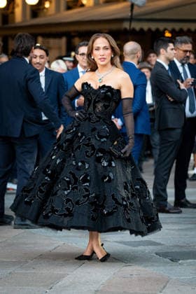 Celebrity Sightings at Vogue world show during the Milan Fashion Week - Womenswear Spring Summer 2027 in Milan, Italy, on 22 September 2026 Jennifer Lopez arrives at Vogue world show during the Milan Fashion Week - Womenswear Spring Summer 2027 in Milan, Italy, on 22 September 2026., Credit:Stefano Costantino TTL Stefano Costantino Avalon Italy, Milan  Copyright: xStefanoxCostantinoxTTLx xStefanoxCostantinox xAvalonx 1137332671