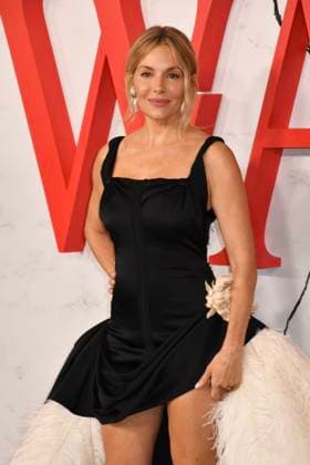 NEW YORK, NY - SEPTEMBER 22: Sienna Miller at the New York Red Carpet Premiere of the HBO Original Drama Series War on September 22, 2026 at the Perelman Performing Arts Center in New York City. Copyright: xmpi099x