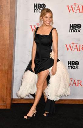 NEW YORK, NY - SEPTEMBER 22: Sienna Miller at the New York Red Carpet Premiere of the HBO Original Drama Series War on September 22, 2026 at the Perelman Performing Arts Center in New York City. Copyright: xmpi099x