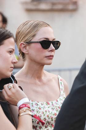 IPA88849614 - Milan, Arrivals at the Prada fashion show during Milan Fashion Week Women s Collection Spring Summer 2027 - Women s Fashion, Spring Summer 2027. Pictured: Michelle Williams  Copyright: xAlessandroxBremecx xx IPA88849614