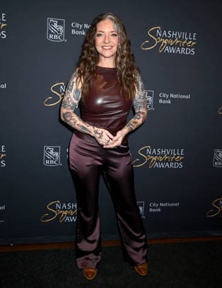 9th Annual Nashville Songwriter Awards Ashley McBryde arriving to the 9th Annual Nashville Songwriter Awards held at The Ryman Auditorium on September 22, 2026 in Nashville, TN. Nashville The Ryman Auditorium Tennessee USA Copyright: xTammiexArroyo AFF-USA.comx