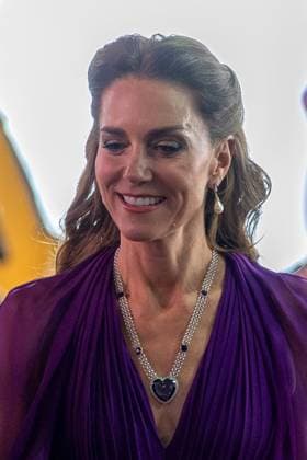 September 22, 2026, London, United Kingdom: Catherine Princess of Wales speaks to the cast at the Global Film Premiere of Digger, in Leicester Square, London.Cast, guests and members of the Royal Family attend the Global Film Premiere of Digger, in Leicester Square, London London United Kingdom - ZUMAs197 20260922_aaa_s197_345 Copyright: xPhilxLewisx