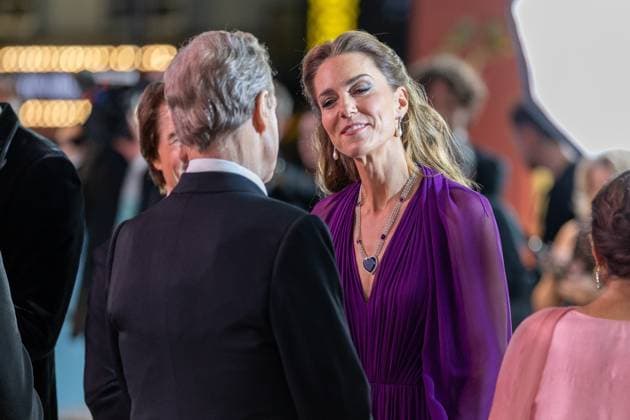 Digger Global Film Premiere, London, UK - 22 Sep 2026 Catherine Princess of Wales speaks to John Goodman and cast members at the Global Film Premiere of Digger, in Leicester Square, London Cast and guests attend the Global Film Premiere of Digger, in Leicester Square, London London United Kingdom Copyright: xPhilxLewisx xSOPAxImagesx Phil-Lewis-1453133