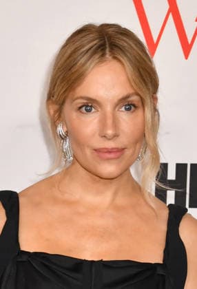 NEW YORK, NY - SEPTEMBER 22: Sienna Miller at the New York Red Carpet Premiere of the HBO Original Drama Series War on September 22, 2026 at the Perelman Performing Arts Center in New York City. Copyright: xmpi099 MediaPunchx