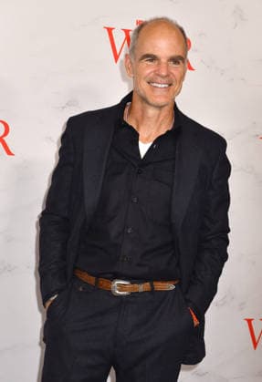 NEW YORK, NY - SEPTEMBER 22: Michael Kelly at the New York Red Carpet Premiere of the HBO Original Drama Series War on September 22, 2026 at the Perelman Performing Arts Center in New York City. Copyright: xmpi099 MediaPunchx