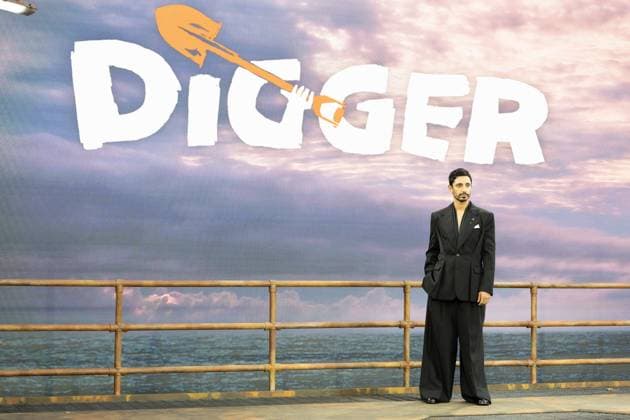 September 22, 2026, London, United Kingdom: Riz Ahmed attends the Global Film Premiere of Digger, in Leicester Square, London.Cast and guests attend the Global Film Premiere of Digger, in Leicester Square, London London United Kingdom - ZUMAs197 20260922_aaa_s197_305 Copyright: xPhilxLewisx