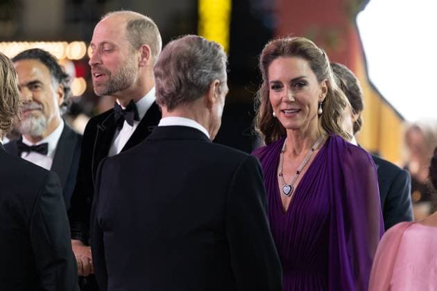 September 22, 2026, London, United Kingdom: Catherine Princess of Wales speaks to John Goodman and cast members at the Global Film Premiere of Digger, in Leicester Square, London.Cast and guests attend the Global Film Premiere of Digger, in Leicester Square, London London United Kingdom - ZUMAs197 20260922_aaa_s197_274 Copyright: xPhilxLewisx