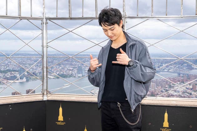 September 22, 2026, New York, New York, USA: South Korean singer and songwriter, JAY B visits the Empire State Building in New York to celebrate the 2026 Tape, Roots Tour ahead of his performance at Palladium Times Square. 22 September 2026 New York USA - ZUMAa265 20260922_zep_a265_015 Copyright: xEricxAcquayex