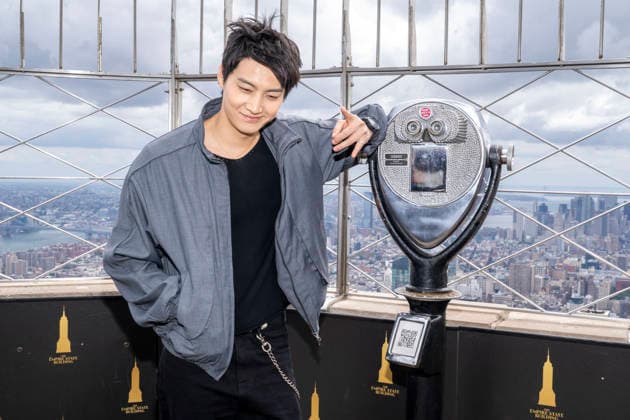 September 22, 2026, New York, New York, USA: South Korean singer and songwriter, JAY B visits the Empire State Building in New York to celebrate the 2026 Tape, Roots Tour ahead of his performance at Palladium Times Square. 22 September 2026 New York USA - ZUMAa265 20260922_zep_a265_023 Copyright: xEricxAcquayex