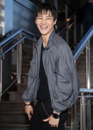 September 22, 2026, New York, New York, USA: South Korean singer and songwriter, JAY B visits the Empire State Building in New York to celebrate the 2026 Tape, Roots Tour ahead of his performance at Palladium Times Square. 22 September 2026 New York USA - ZUMAa265 20260922_zep_a265_012 Copyright: xEricxAcquayex