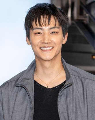 September 22, 2026, New York, New York, USA: South Korean singer and songwriter, JAY B visits the Empire State Building in New York to celebrate the 2026 Tape, Roots Tour ahead of his performance at Palladium Times Square. 22 September 2026 New York USA - ZUMAa265 20260922_zep_a265_003 Copyright: xEricxAcquayex