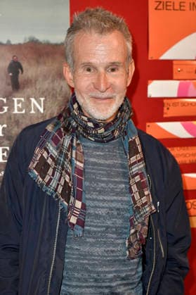 Ulrich Matthes at the premiere of the movie *Morgen war Krieg* at the Delphi Lux in Berlin, September 22, 2026 Foto:xM.xBehrensx xFuturexImagex krieg_6908