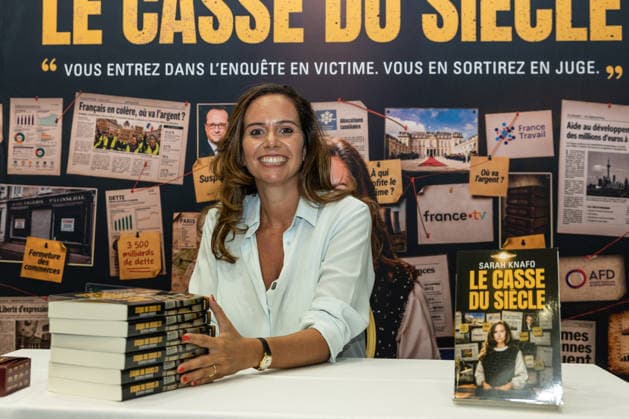 Sarah Knafo Book Signing - Bordeaux Sarah Knafo, French MEP for the Reconquête! party, signs copies of her book Le Casse du Siècle ( The Heist of the Century ) and speaks with readers during a book signing event at the Automobile Club du Sud-Ouest in Bordeaux, France, on September 22, 2026. Photo by Margot Le Gonidec ABACAPRESS.COM Bordeaux France  Copyright: xLexGonidecxMargot ABACAx